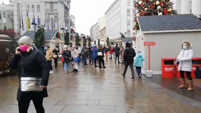 Городок святого Николая у Офиса президента Украины в Киеве.