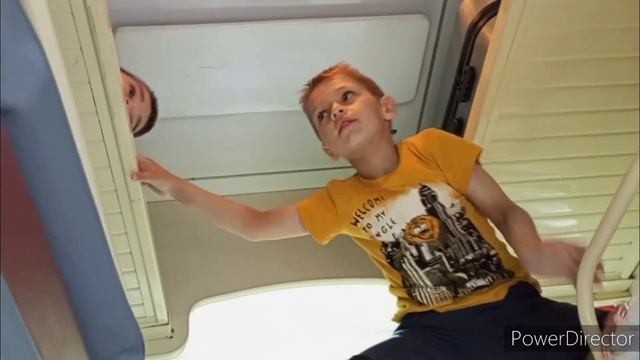 В поезде (1 день) 28.05.2022 г. смотреть онлайн