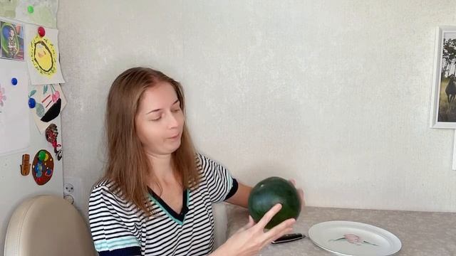 Выросли арбузы в открытом грунте! Мелкие, но сладкие.