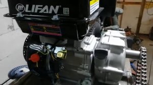 Как сделать мотобуксировщик.  Двигатель выставлен.