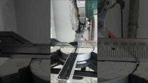 Установка монтаж напольных плинтусов, как сделать конверты к наличникам, как установить плиниус!