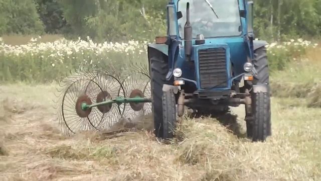 Сгребаем сено граблями "СОЛНЫШКО". смотреть онлайн