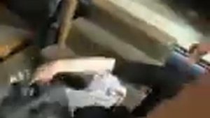 Парень совсем не хочет купаться - Аляска 2009