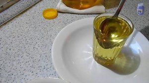 Сколько грамм подсолнечного масла в столовой ложке - 9 грамм