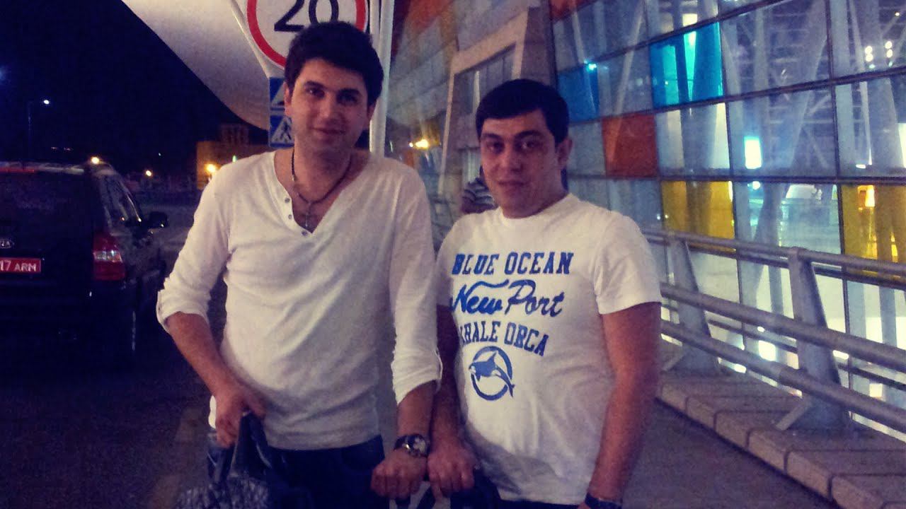 Martin Mkrtchyan & Mihran Tsarukyan [Video Blog 4] [Zvartnots International Airport] смотреть онлайн