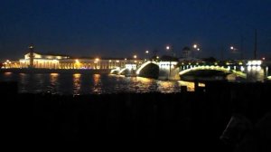 Развод Биржевого моста)