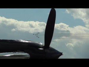 Пилотажная группа "Русские витязи" на авиасалоне "МАКС-2017" (23.07.17)
