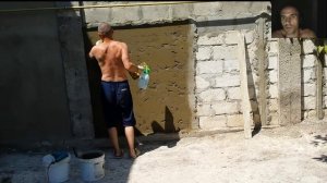 затираем штукатурку :)