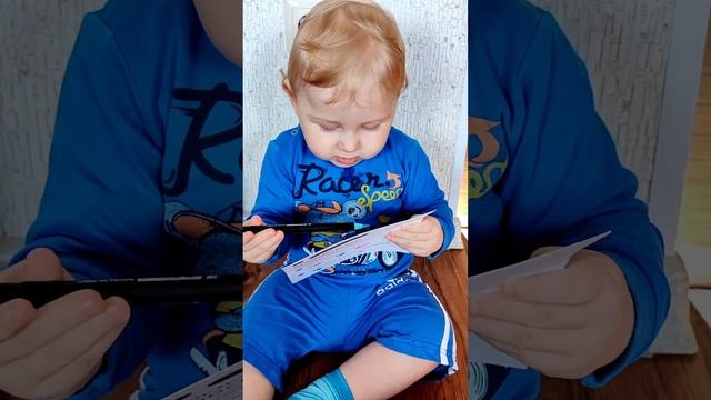 Малыш с братом рисует #дети #милота #малыш #baby #жизнь #cutebaby