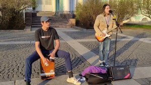 Фантастический уличный музыкант Глеб Королев исполняет песню Вояж-вояж!)#music #cover