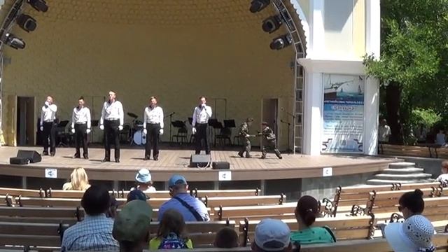 Ансамбль "Золотые эполеты" (ЧВВМУ имени П С Нахимова) и ВСК "Дети-Патриоты Севастополя").mp4