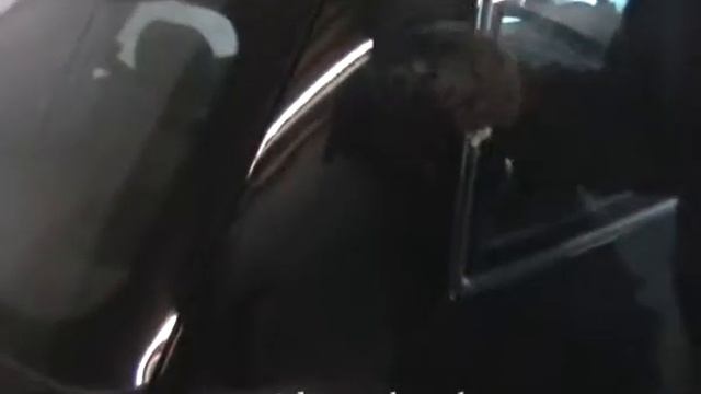 Ремонт вмятины на капоте не повреждая лакокрасочного покрытия. Вторая часть. смотреть онлайн