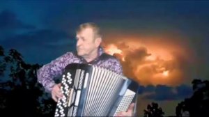 СТАРЫЙ БАБУШКИН ДОМ. ПРЕМЬЕРА ПЕСНИ!!! Поют супруги Сазоновы. #баян #дуэт #премьера #2024 #песни