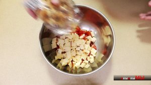 Салат с копченым сыром (ОЧЕНЬ ВКУСНЫЙ)!