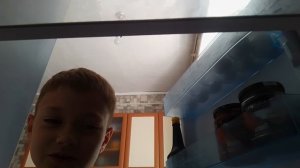 Мой первый видос прикол А что вы делаете в моём холодильнике?