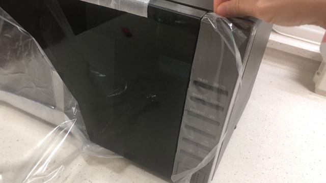 Unboxing A Microwave By Samsung (MS23M4023AG) смотреть онлайн