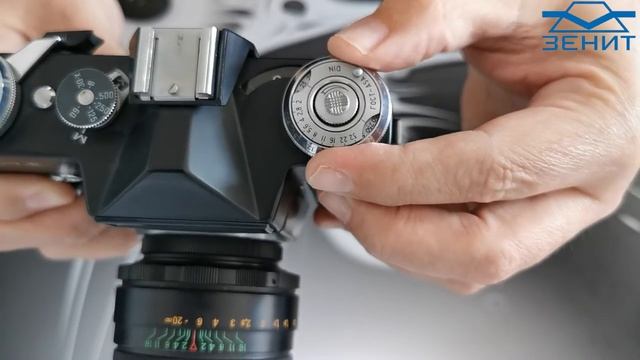 CÁMARAS FOTOGRÁFICAS RUSAS: LAS ZENIT-E I ZENIT 122