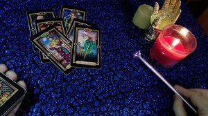 ГАДАНИЕ ЛЮБИТ ВАС ИЛИ МАНИПУЛИРУЕТ?#ютуб Гадание онлайн.