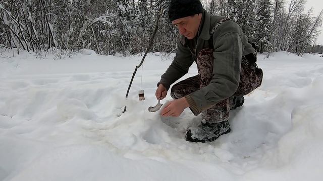Рыбалка с ночевкой. Крупная плотва. Есть новый рекорд.