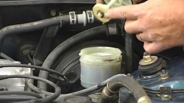 How To Diagnose Problems With Your Brakes– AutoZone Car Care смотреть онлайн