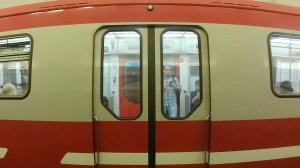 Санкт-Петербург. Метропоезд «Юбилейный» на станции «Балтийская». 26 июня 2023