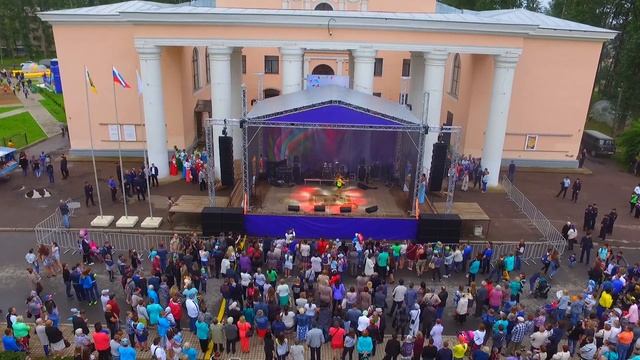 Танец с обручами. День Металлурга 2017 смотреть онлайн