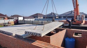 Монтаж плит перекрытия. Ростовская область, Мясниковский район, с. Крым
8-928-760-62-55