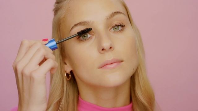 get BIG! LASHES volume boost WATERPROOF mascara смотреть онлайн