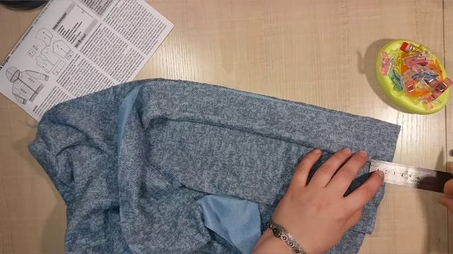 Шьем кардиган для девочки из вязаного трикотажа