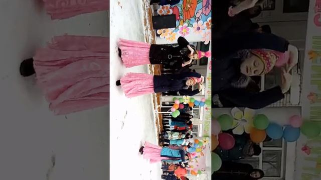 Танцевальная группа, Железнодорожная средняя школа смотреть онлайн