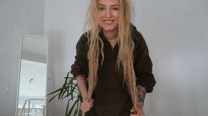 я обрезала дреды сама