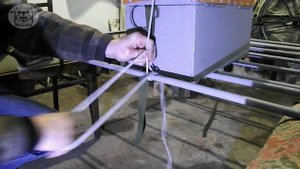 Быстроразвязуемый узел штык для крепления груза.