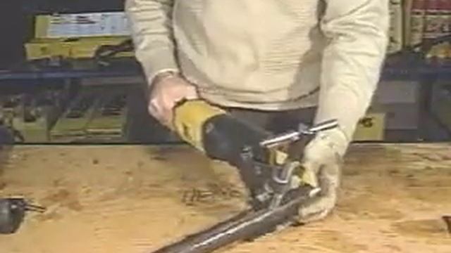 Резка металлических труб. Сабельная пила makita jr3060t. Сабельная пила в работе. Sr 4-a22 сабельная пила. Сабельная пила аккумуляторная хилти.