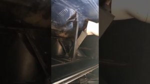 Работа заслонки корпуса воздушного фильтра Ауди100С4