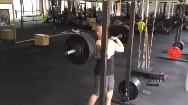 Сергей Х., жим стоя 242,5 фунта/110 кг смотреть онлайн
