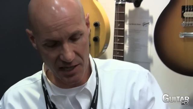 Gibson 2014 Les Paul Models - Gibson's Jim De Cola Reviews The 2014 Gibson Les Paul Studio Model смотреть онлайн