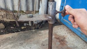 Самодельная стойка для лазерного уровня.