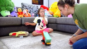 ДЕНЬГИ НА ВОЗДУХ! Амелька с мамой ПОСПОРИЛИ, кому достанутся деньги на покупку!