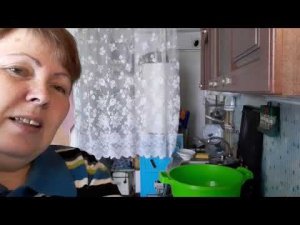 Как живут простые люди .  Готовлю к отправке посылку .