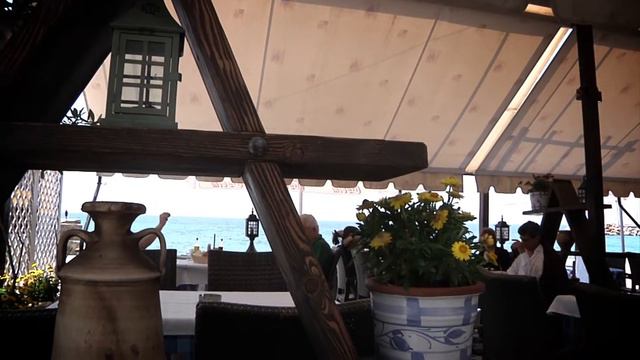 Kiani Akti Restaurant