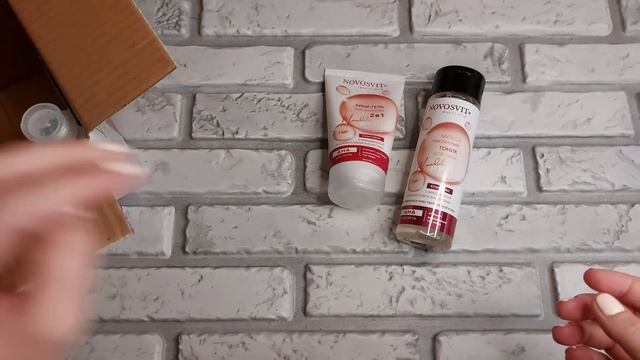 Косметика Novosvit ❤️ Сыворотка-пилинг для лица, тоник, крем-гель для умывания Mandelic Peel смотреть онлайн