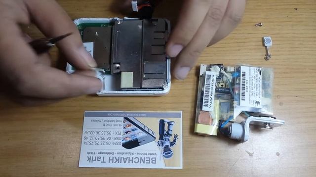 Disassembly AirPort Express APPLE смотреть онлайн