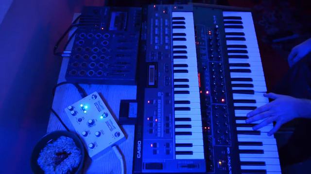 DSI Prophet 08 // Casio CZ-101 // Hologram Infinite Jets // Tascam Porta 07 смотреть онлайн