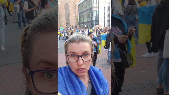 Чтобы поддерживать Украину не обязательно быть украинцем, достаточно быть человеком.