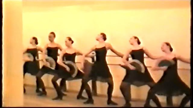 ШКОЛА СТУДИЯ АНСАМБЛЯ ТАНЦА КАЗАНЬ Народно-сценически