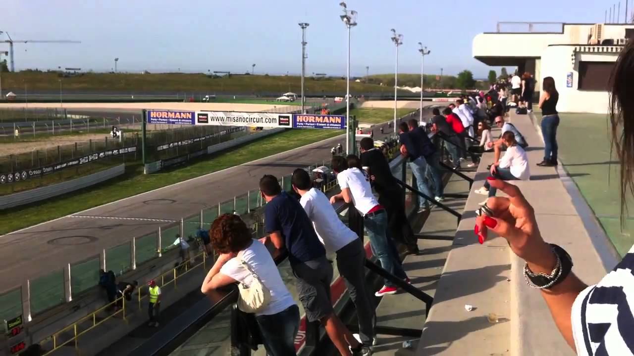 Заезд Yamaha R6 Cup смотреть онлайн