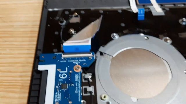 Revive Your Laptop! Replace Faulty Motherboard in 245 G7 for Optimal Performance! смотреть онлайн