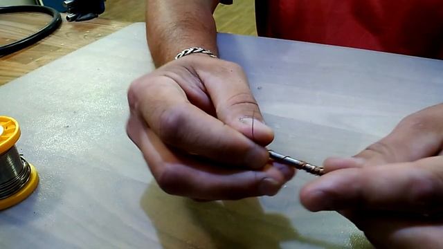 ❤Как сделать простейший электромагнит своими руками? Сможет даже ребенок.