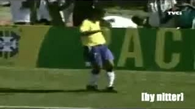 Ronaldinho Samba Show ( танцует ) смотреть онлайн