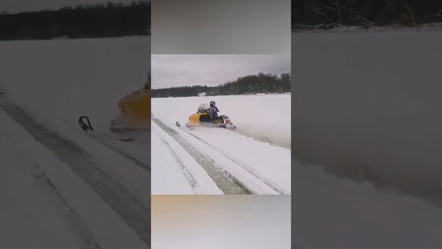 сын на снегоходе ski-doo mxz-800